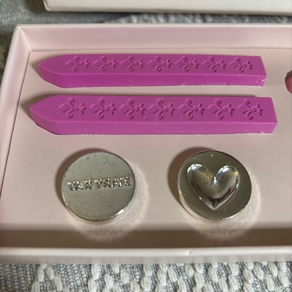 Mary Kay Soar Like Never
Before Wax Seal Stamper Set. Lips, Heart, MK. Note - Picture 2 of 5